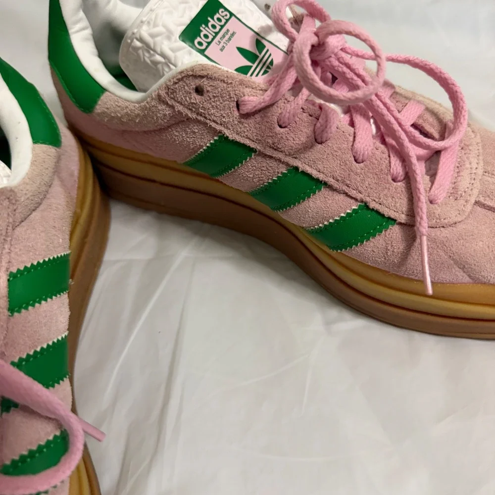 Adidas Womens Gazelle Bold Platform Sneaker 8 Pink Green Gum Suede IE0420 Retro